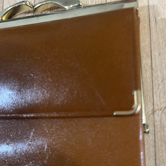 Vintage Tilley Cognac Brown Full Grain Leather Wallet Bifold Kiss Clasp - Picture 2 of 8